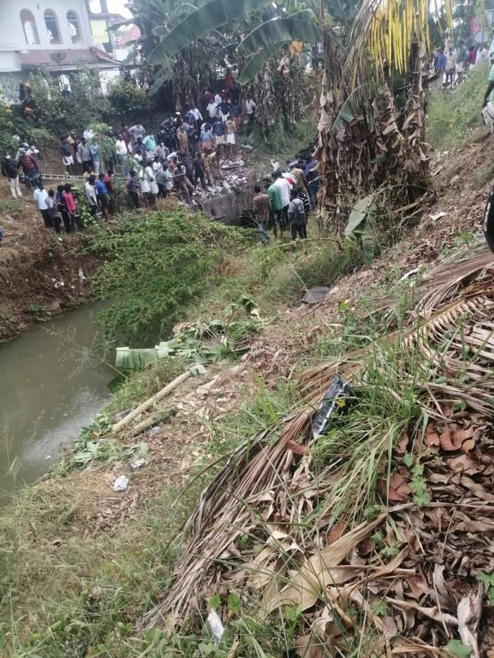 കാർ കനാലിൽ വീണ് രണ്ടു പേർ മരിച്ചു; അഞ്ച് പേര്‍ക്ക് പരിക്ക്