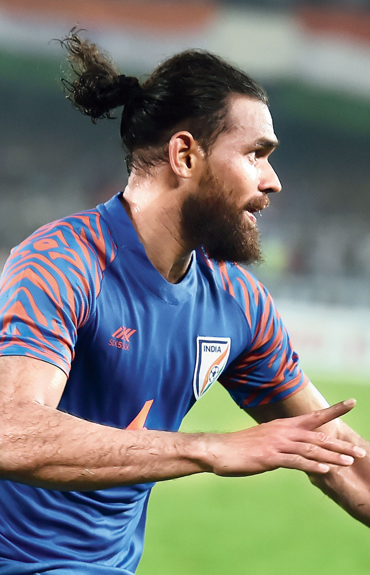 Adil Khan,  Indian football, Defender