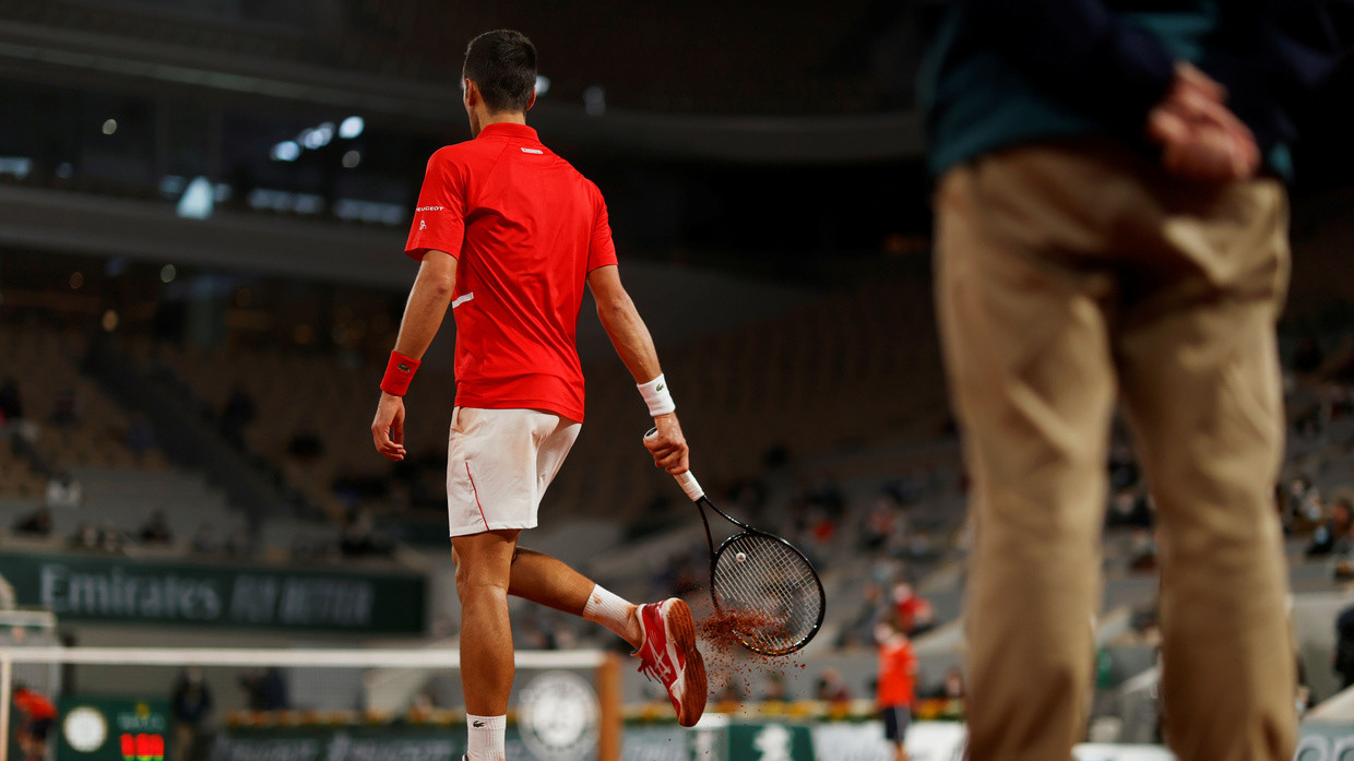 Novak Djokovic,  Paris, line judge, Karen Khachanov