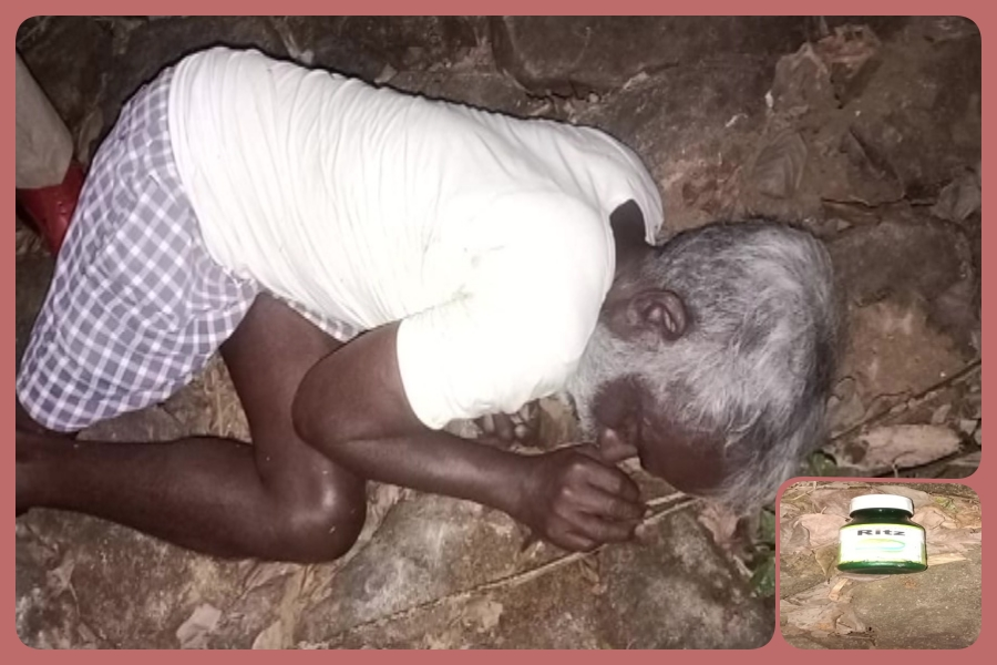 a person committed suicide at jangareddygudem