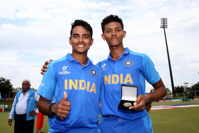 World Cup Player of the Series trophy breaks