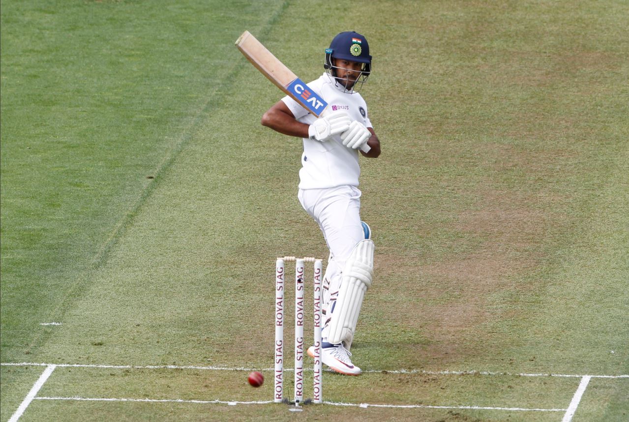 india-vs-new-zealand-1st-test-rahane-battles-on-as-ind-crawl-to-122-for-5-at-tea