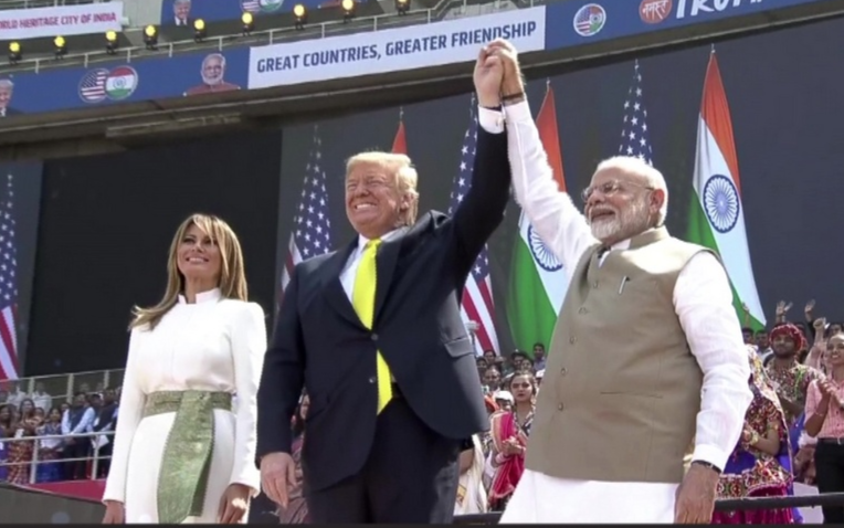 അഹമ്മദാബാദ്  നമസ്തേ ട്രംപ്  America loves India  Donald Trumpക