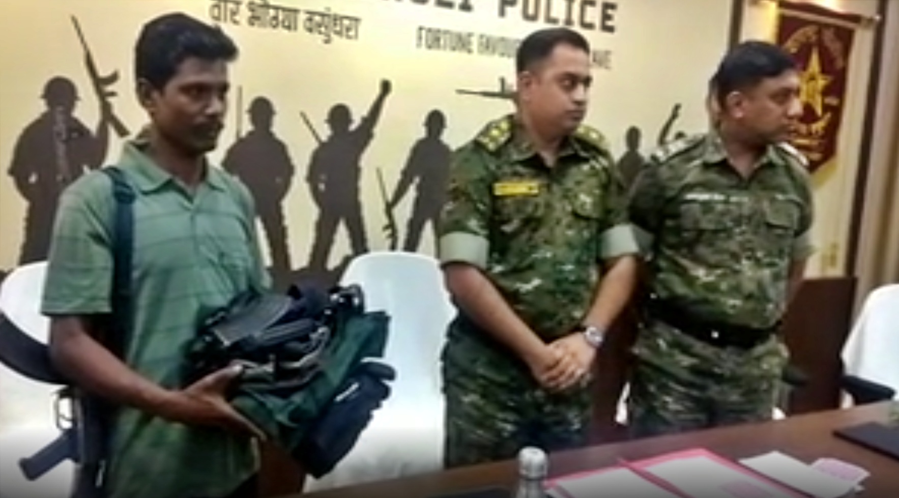 Maoist commander surrenders with AK-47 in Maharashtra