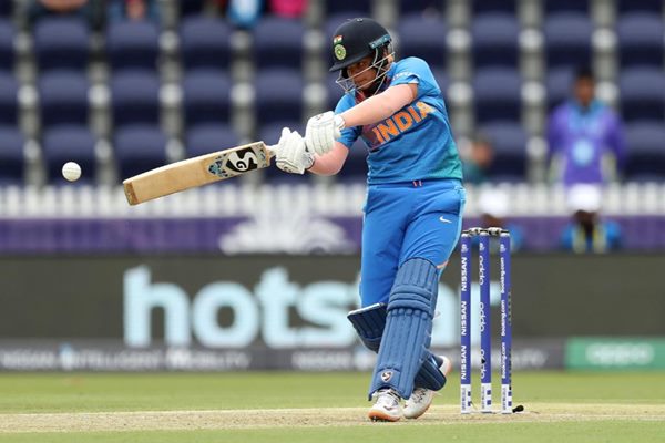 India defeated Sri Lanka by 7 wickets to remain Unbeaten in Women's T20 WorldCup