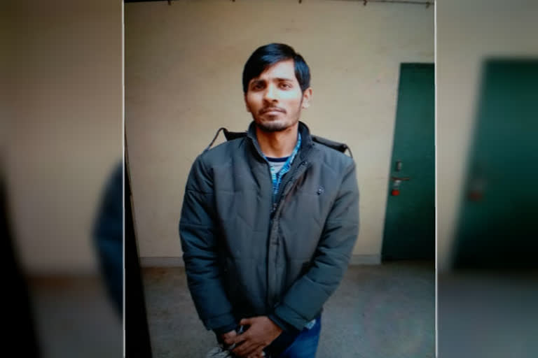 Giridih police, kidnapped student recovered, kidnapped girl recovered, Bagodar police, गिरिडीह पुलिस, अपहृत छात्रा बरामद, अपहृत लड़की बरामद, बगोदर पुलिस