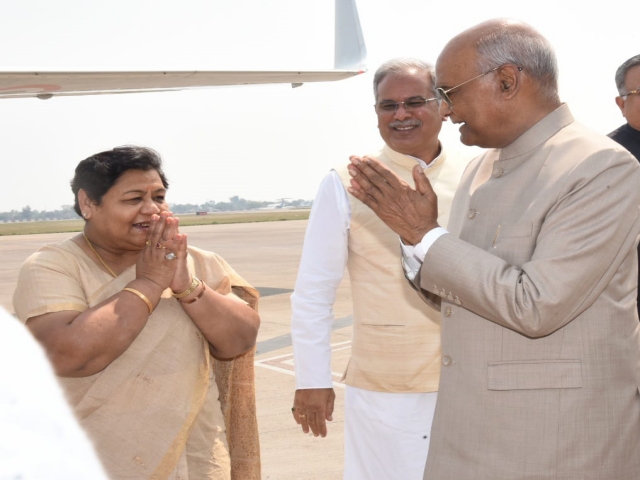 President left for Delhi from raipur