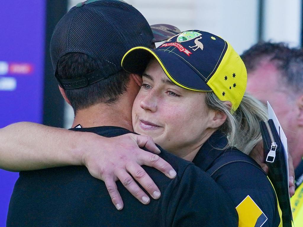 Australia  Ellyse Perry  marriage  divorce