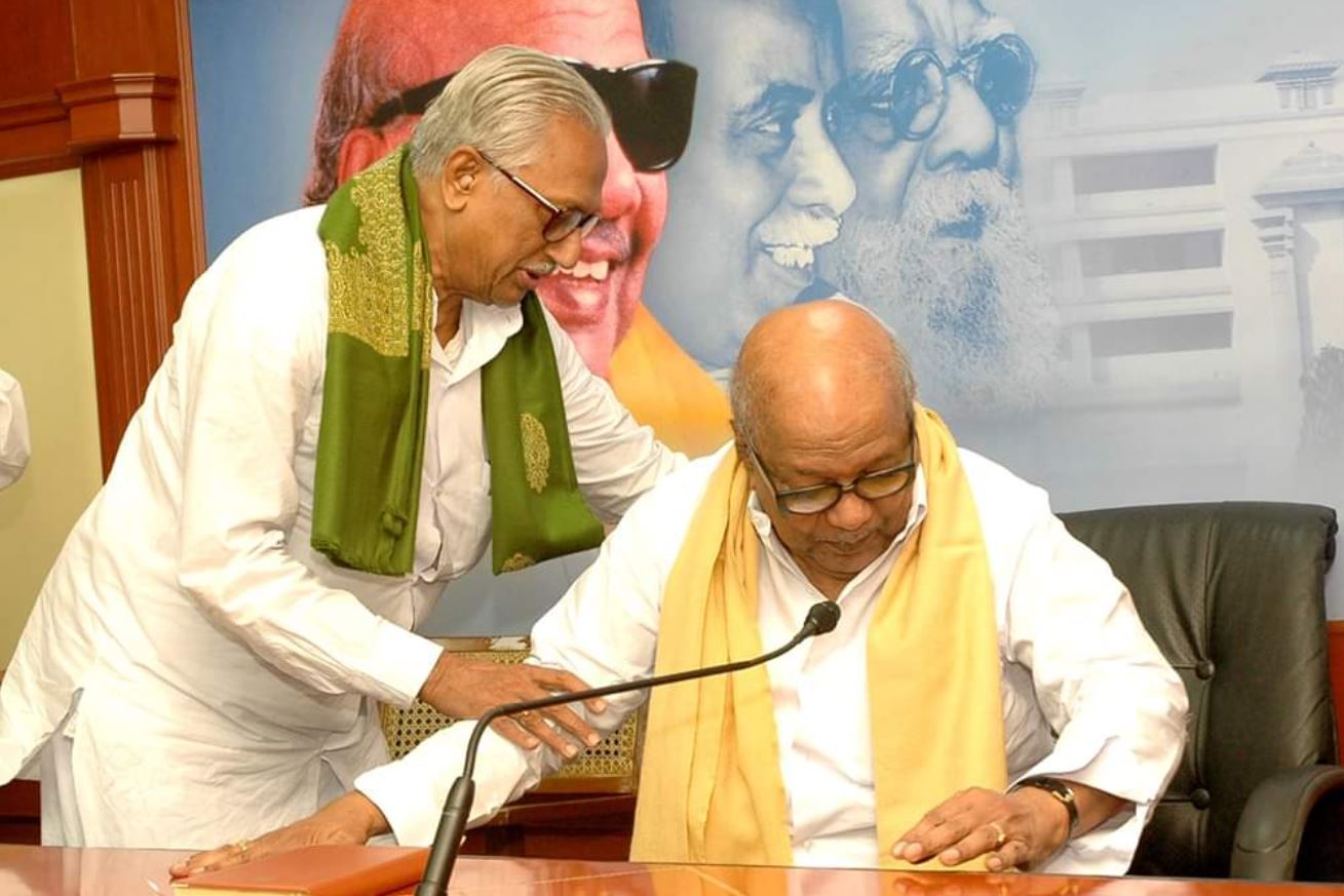 File Pic: கலைஞருடன் அன்பழகன்