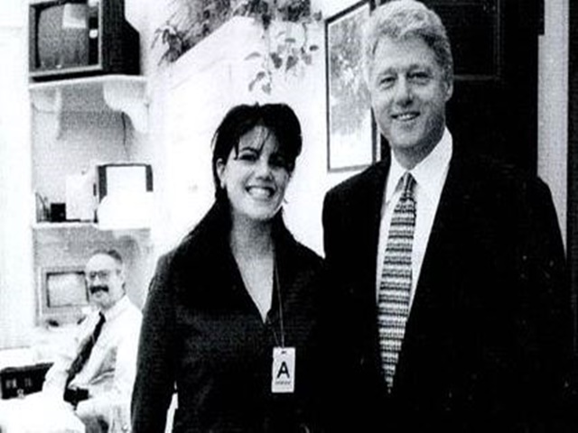 President Bill Clinton  Clinton affair with Monica Lewinsky  Monica Lewinsky  ex-White House intern Monica Lewinsky  Hillary Clinton  பில் கிளிண்டன் காதல் கதை  பில் கிளிண்டன் காதல் வாழ்க்கை  'அவளுடன் தொடர்பில் இருந்தேன்'- மனம் திறந்த பில் கிளிண்டன்!  பில்கிளிண்டன் திருமணத்தை தாண்டிய உறவு  பில்கிளிண்டன், மோனிகா காதல்  அமெரிக்க வெள்ளை மாளிகை  அதிபர் தேர்தல்  I had affair with Lewinsky to manage my anxieties, says Bill Clinton