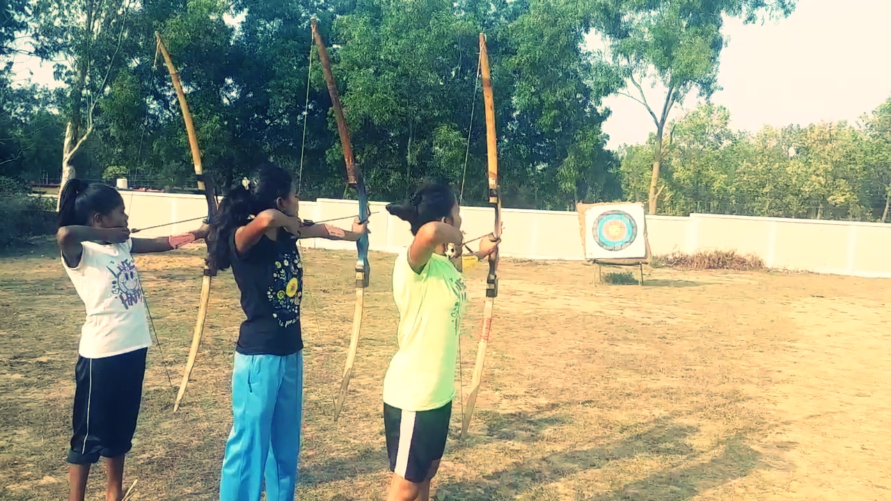 Dharampal Saini made tribal girls self-reliant in Bastar