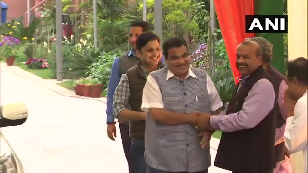 Nitin Gadkari reached BJP headquarters