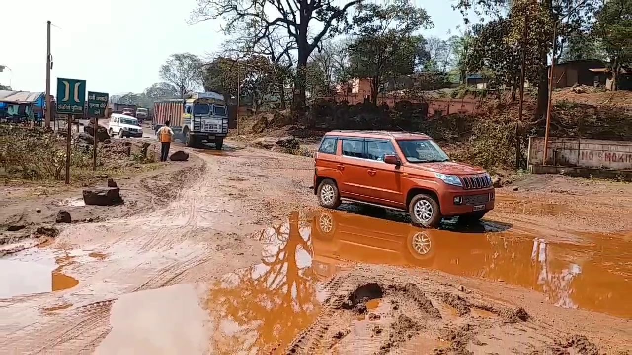 road situation in barajamda area of chaibasa worsens from bad