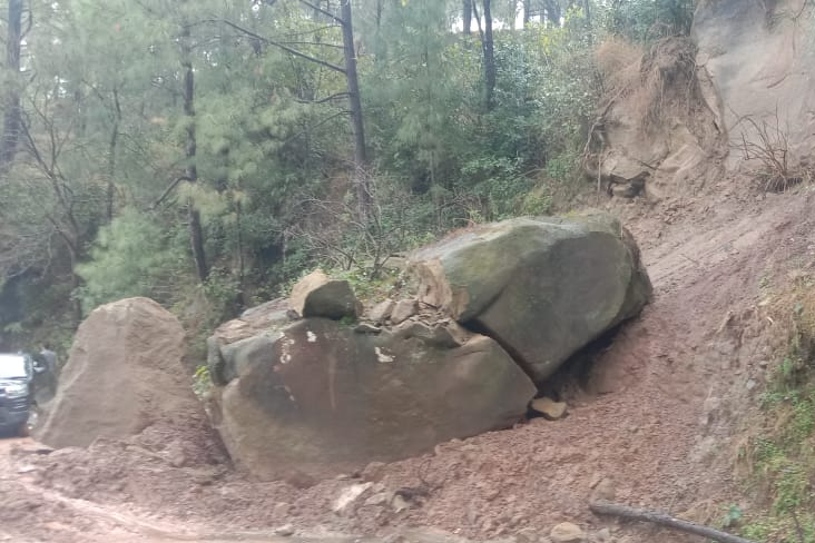 landslide in jwalamukhi kangra