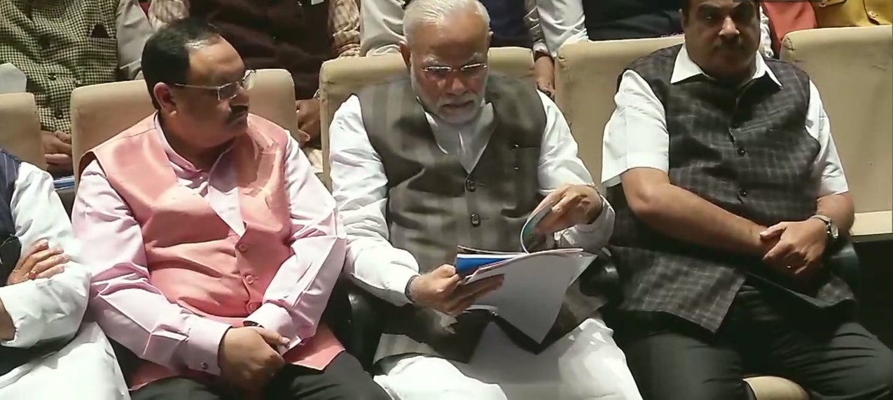 modi among other bjp leaders arrive for parliamentary party meeting