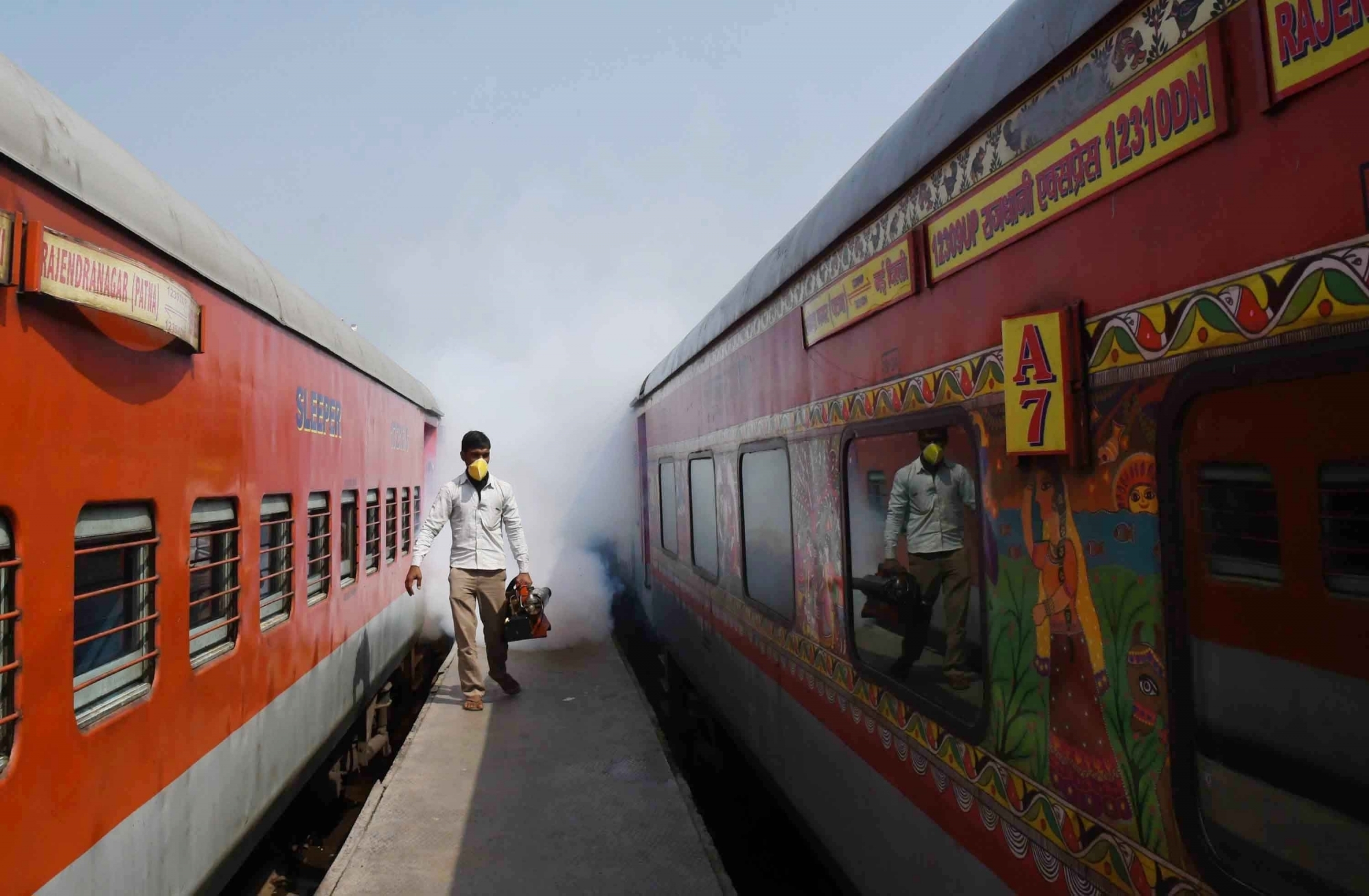 Man fleeing Kerala quarantine centre nabbed from Assam-bound train