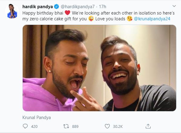 hardik-pandya-fed-krunal-pandya-zero-calorie-cake-on-his-birthday