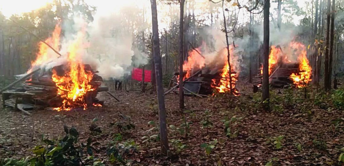 Cremated funeral of slain Naxalites