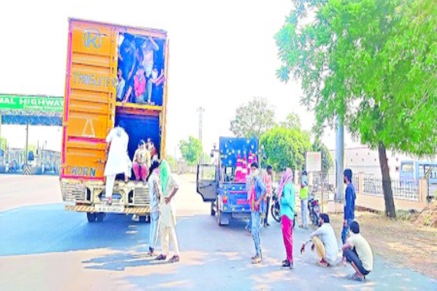 mahabubnagar-district-collector-focus-on-migrant-workers