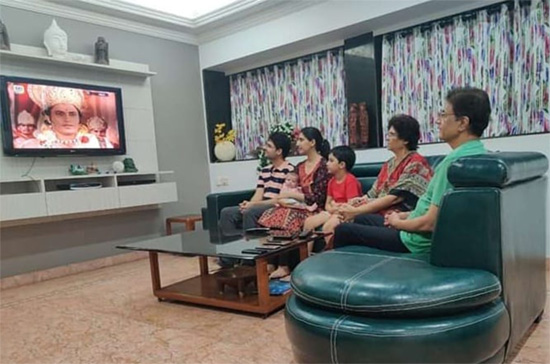 Reel Life Ram watched Ramayan with his family