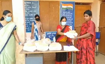 mahasamund midday meal distribution