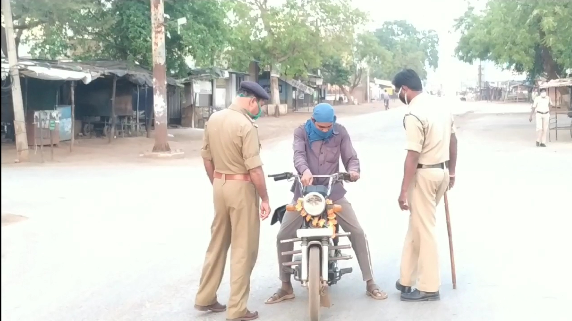 Police is playing an important role in Gobra Nawapara