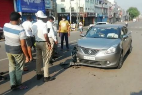 Mysore: collision between carsMysore: collision between cars