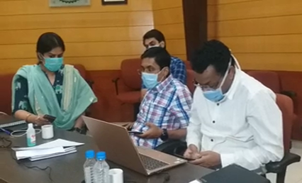 Health department is monitoring every moment through war room in raipur