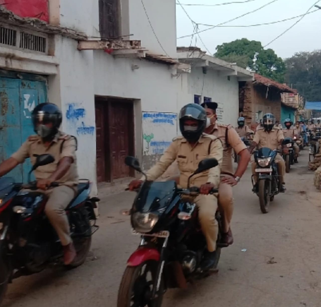 police a major role during corona virus in janjgir