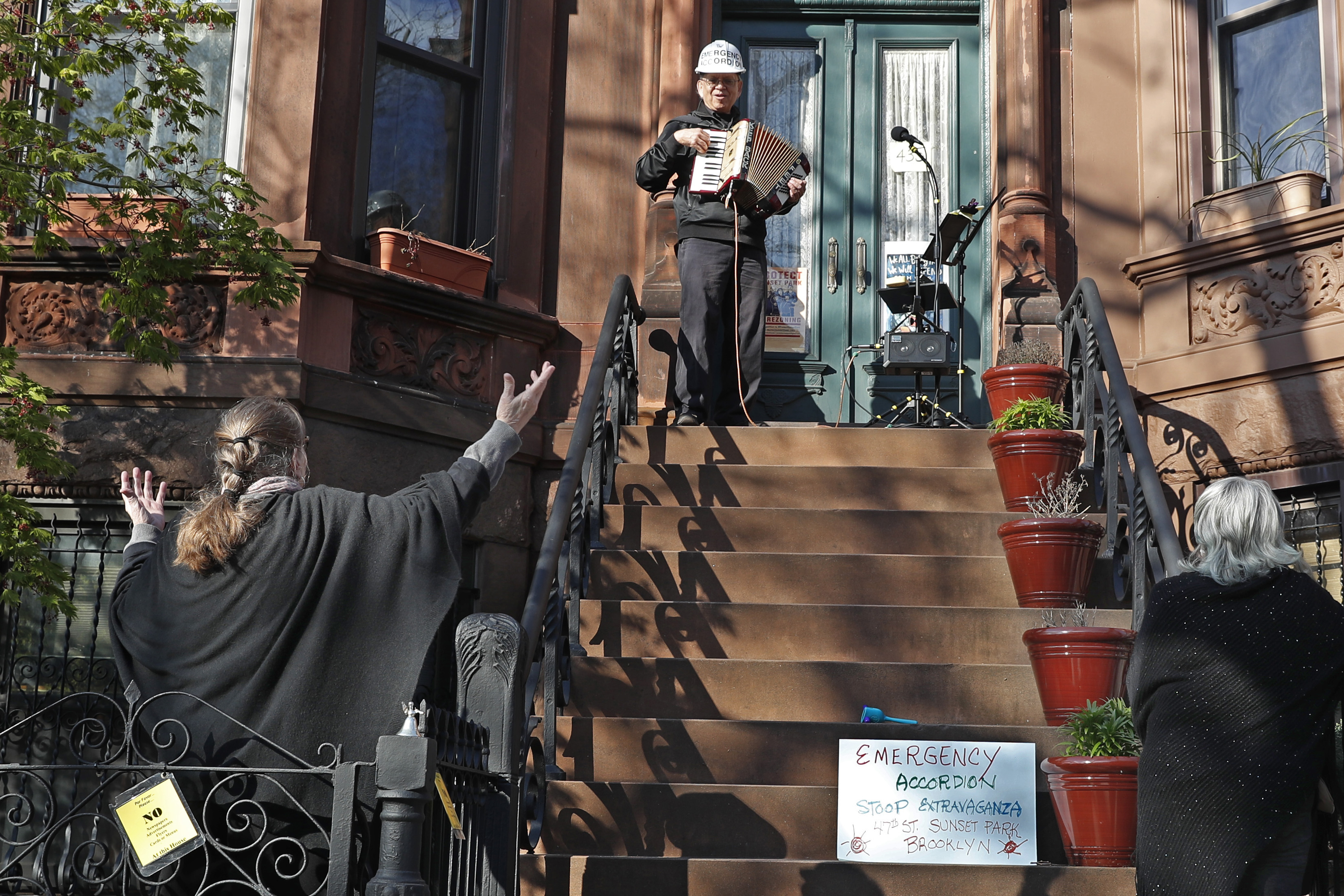 Brooklyn accordionist entertains neighbors