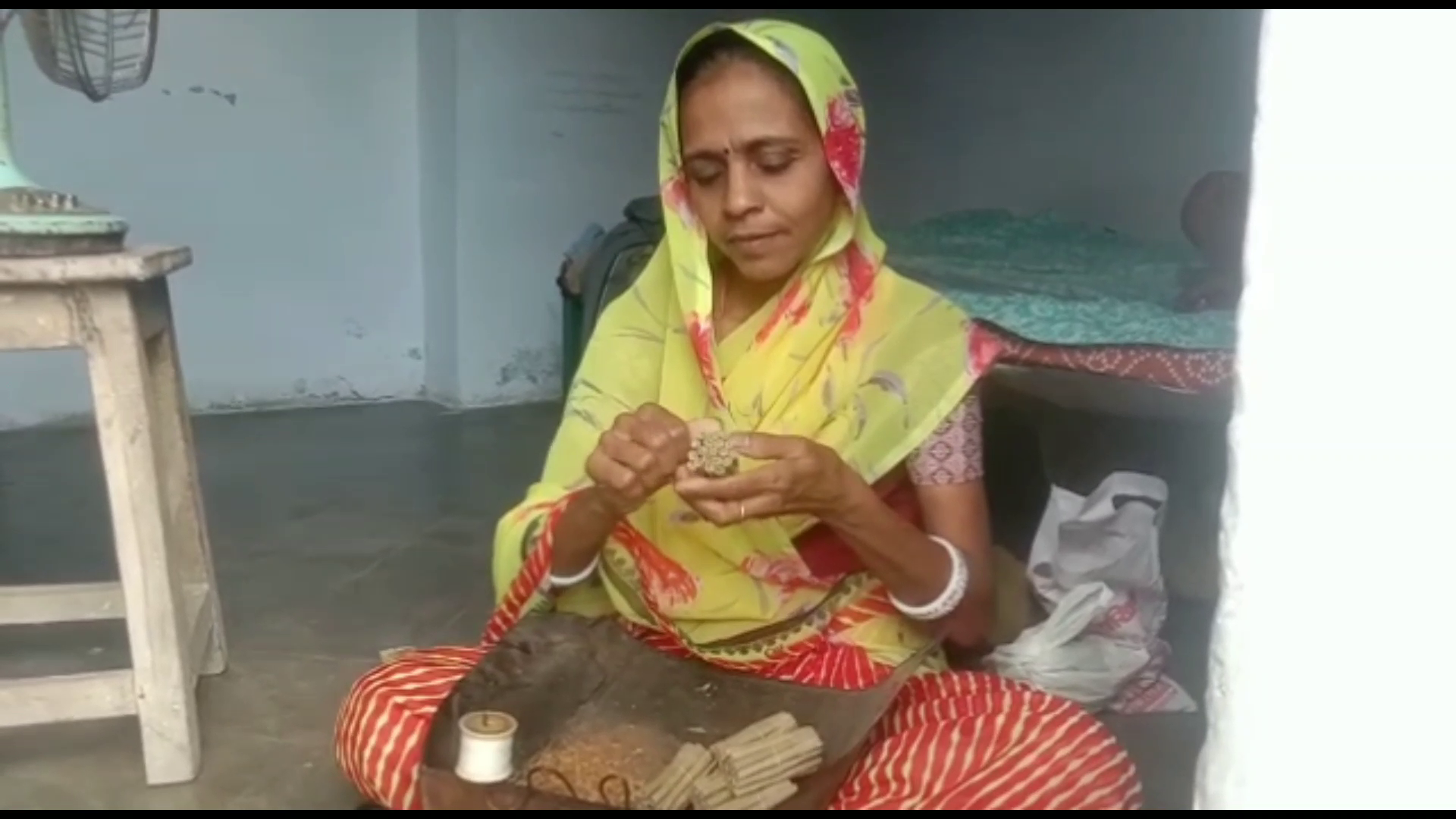 beedi workers in tonk  tonk news  crisis of beedi workers  livelihood in front of beedi workers