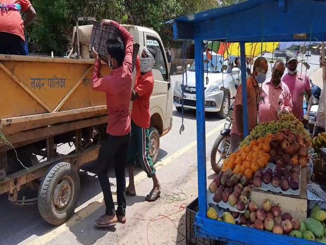 municipality-raids-fruit-and-vegetable-traders-in-kondagaon