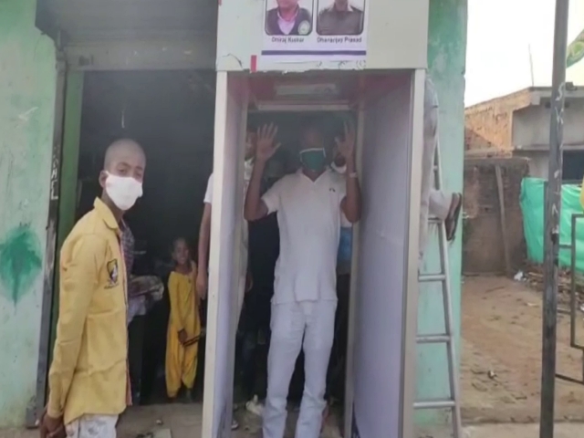 School children set up sanitation room in Ramgarh