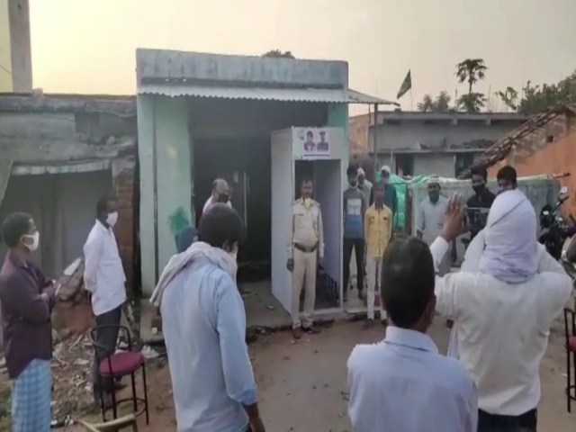 School children set up sanitation room in Ramgarh