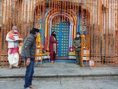 Portals of Kedarnath temple ope