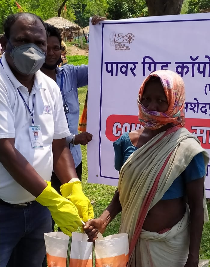 जमशेदपुर में पावरग्रिड की ओर से लगातार जारी है राहत कार्य, जरूरतमंदों के बीच बांटा गया राशन सामग्री