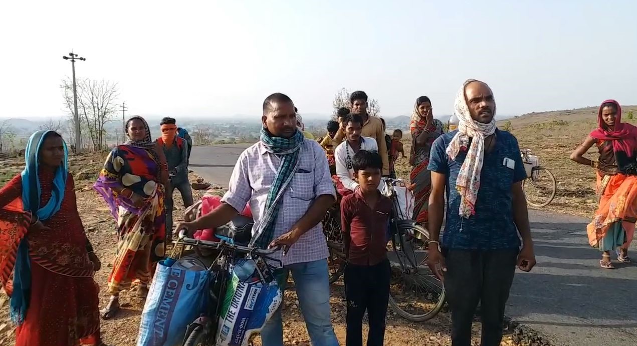 laborers left for chhattisgarh from lucknow