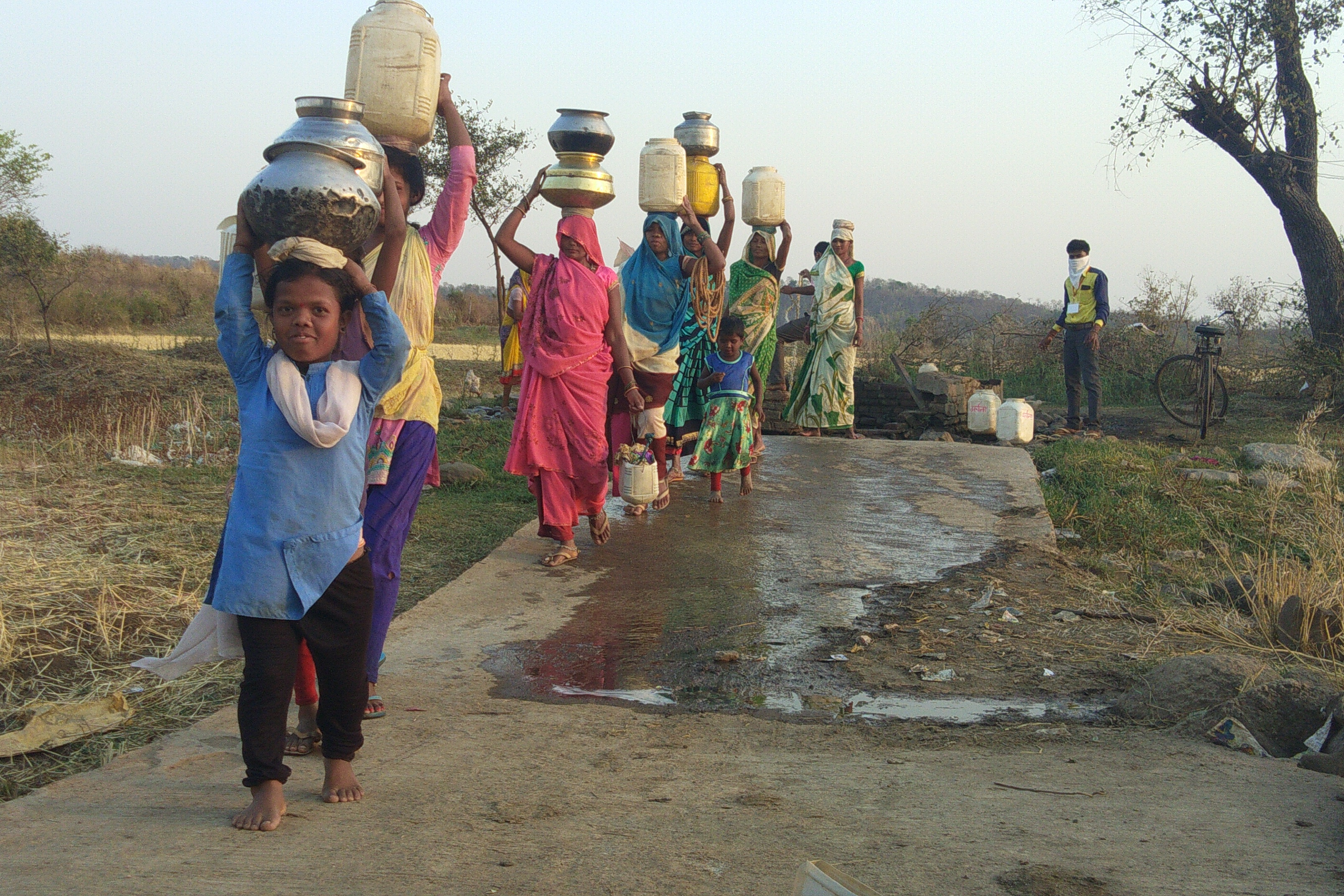 Villagers troubled by water problem in village panchayat Deori Naveen of Shahpura district