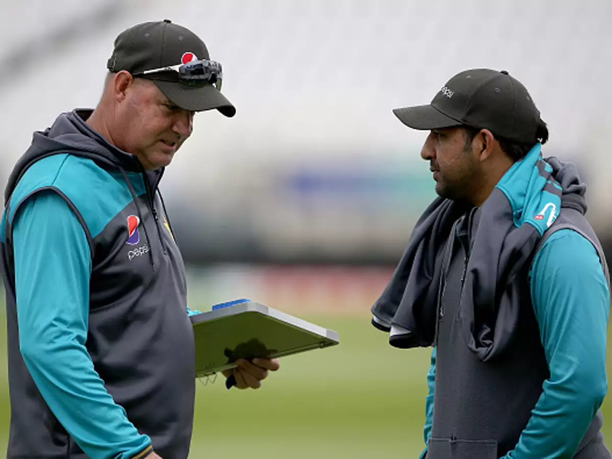 Sri Lanka cricket(SLC) board confirmed South African Mickey Arthur's appointment as head coach