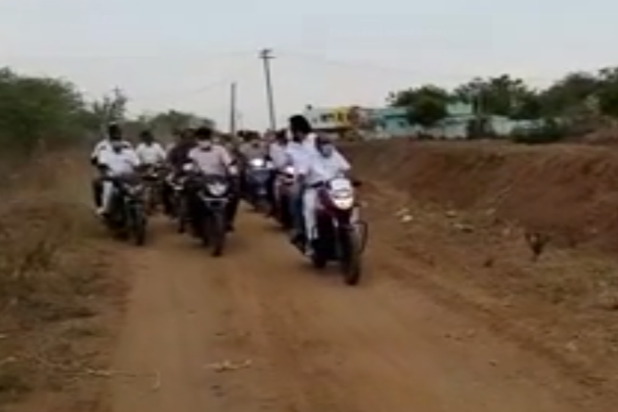 mla challa dharmareddy inspected devadhula river works