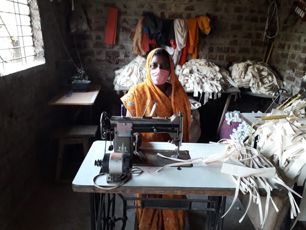 women making mask