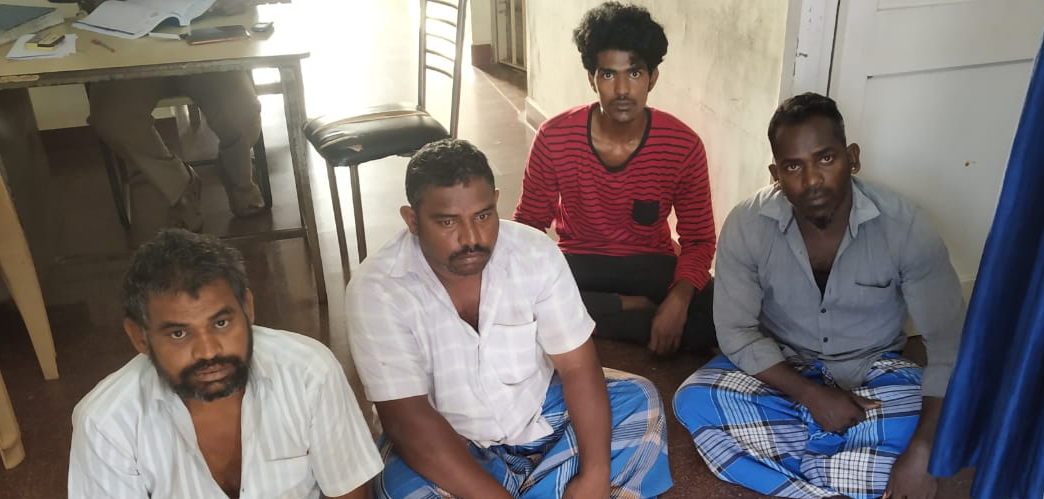 8 arrested illicit liquor at vellore