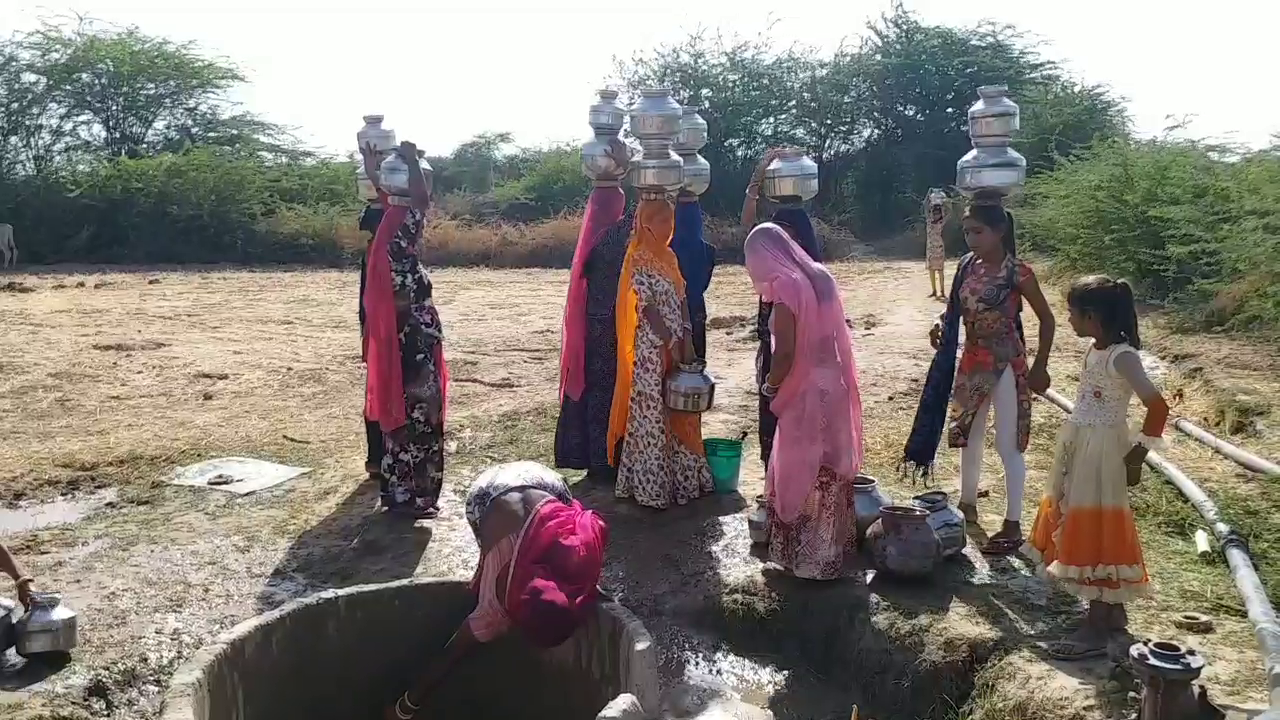 rajasthan news, jalore news in hindi, rajasthan water problem, राजस्थान में पानी की समस्या, drinking water in problem Jalore