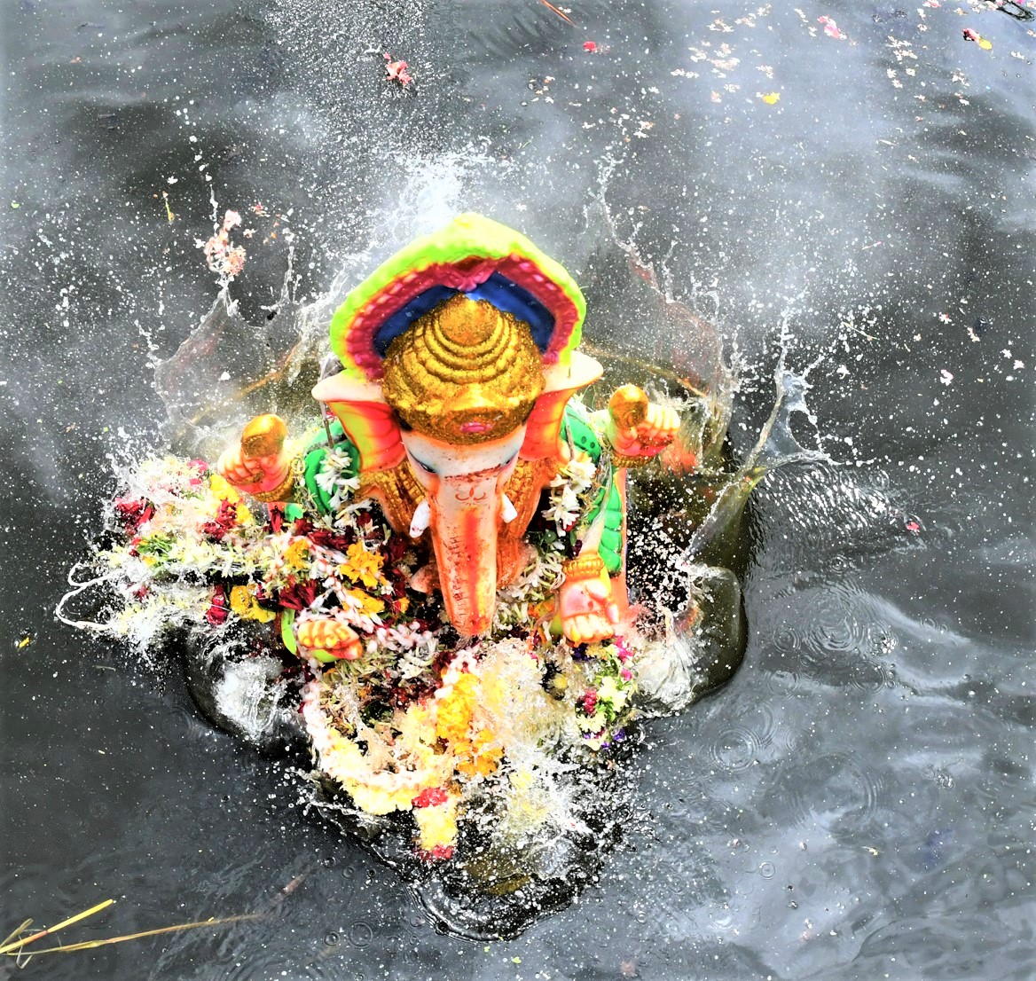 CPCB revises idol immersion guidelines; bans plastic, plaster of Paris, thermocol to make idols