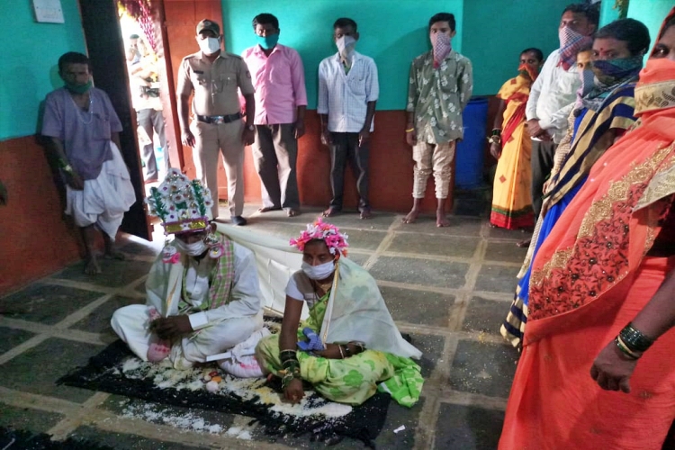 Simple wedding in the Gadag between the lockdown