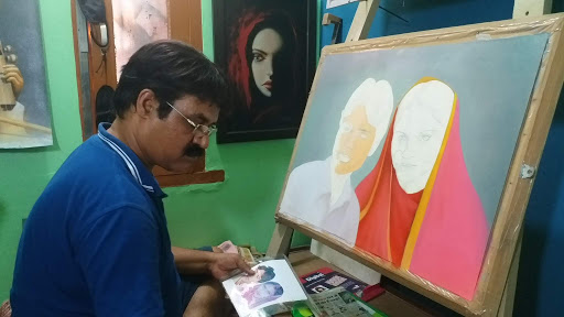 Renowned painter Ved Prakash of Sirmaur district created paintings that were eye-capturing- leaving the spectator with a message.