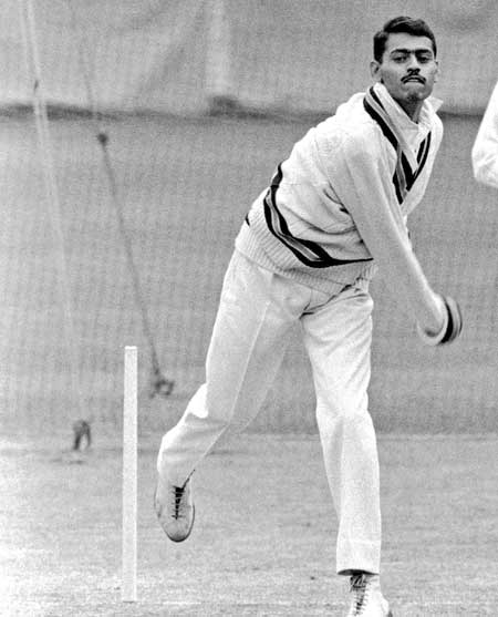 indian bowler bhagwat subramanya chandrasekhar