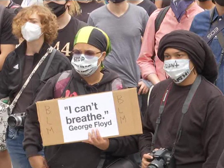 Tens of Thousands of Houstonians march to pay tribute to George Floyd