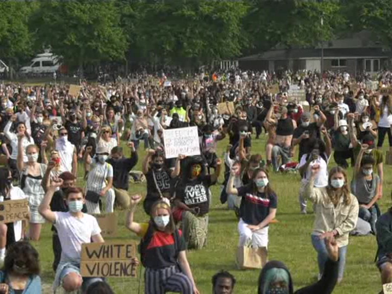 Tens of Thousands of Houstonians march to pay tribute to George Floyd