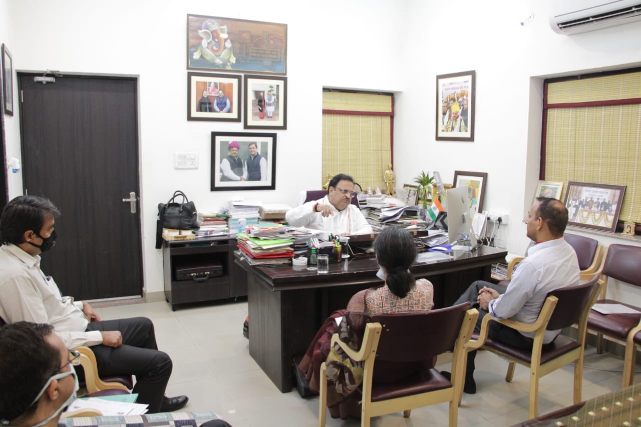 central team meets medical minister, corona prevention works in rajasthan